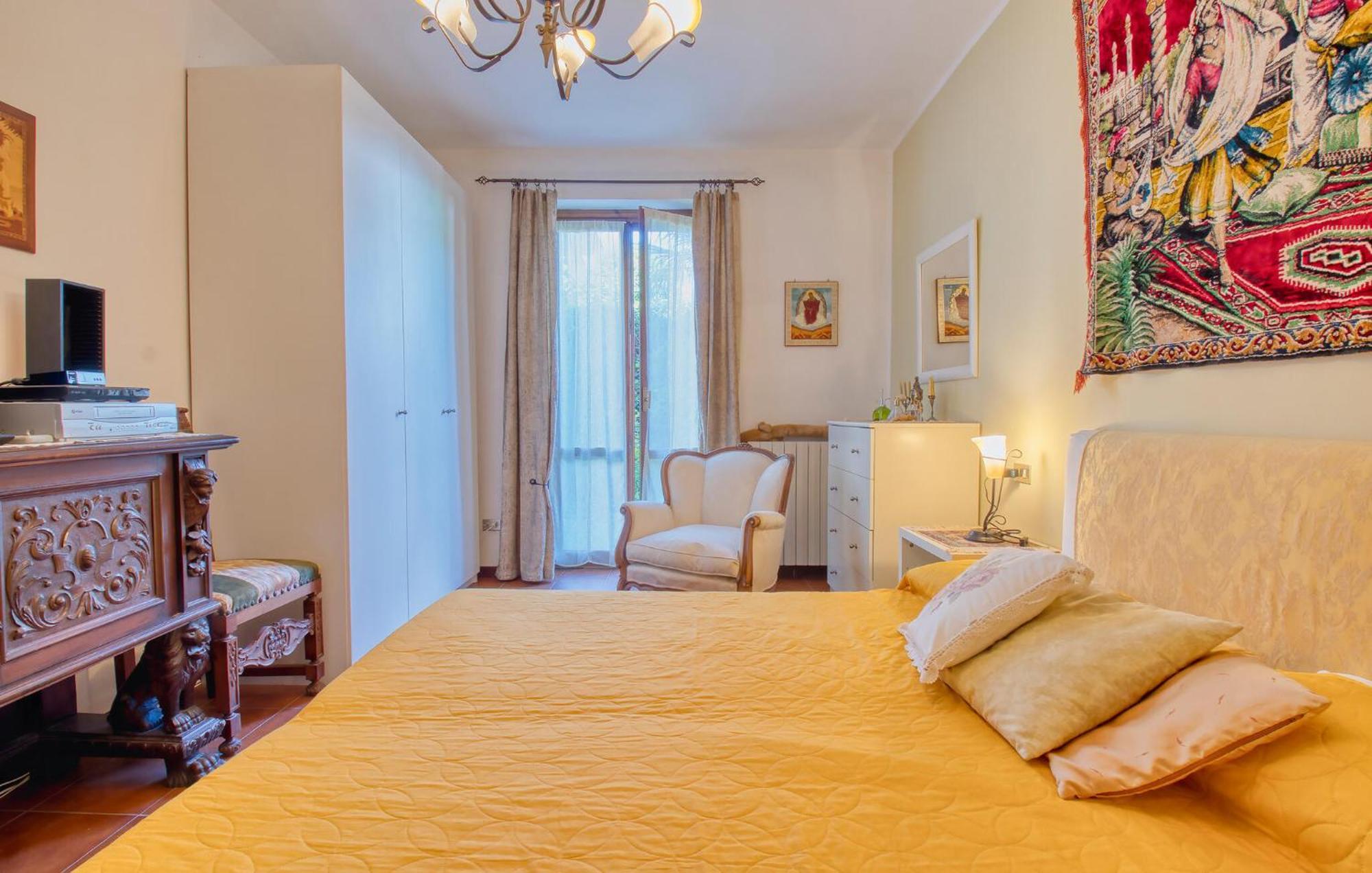 Holiday home 2 Bedroom Amazing In Stresa